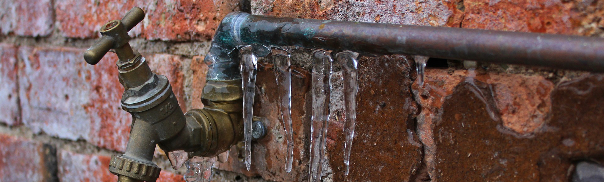 frozen pipes, preventing pipes from freezing